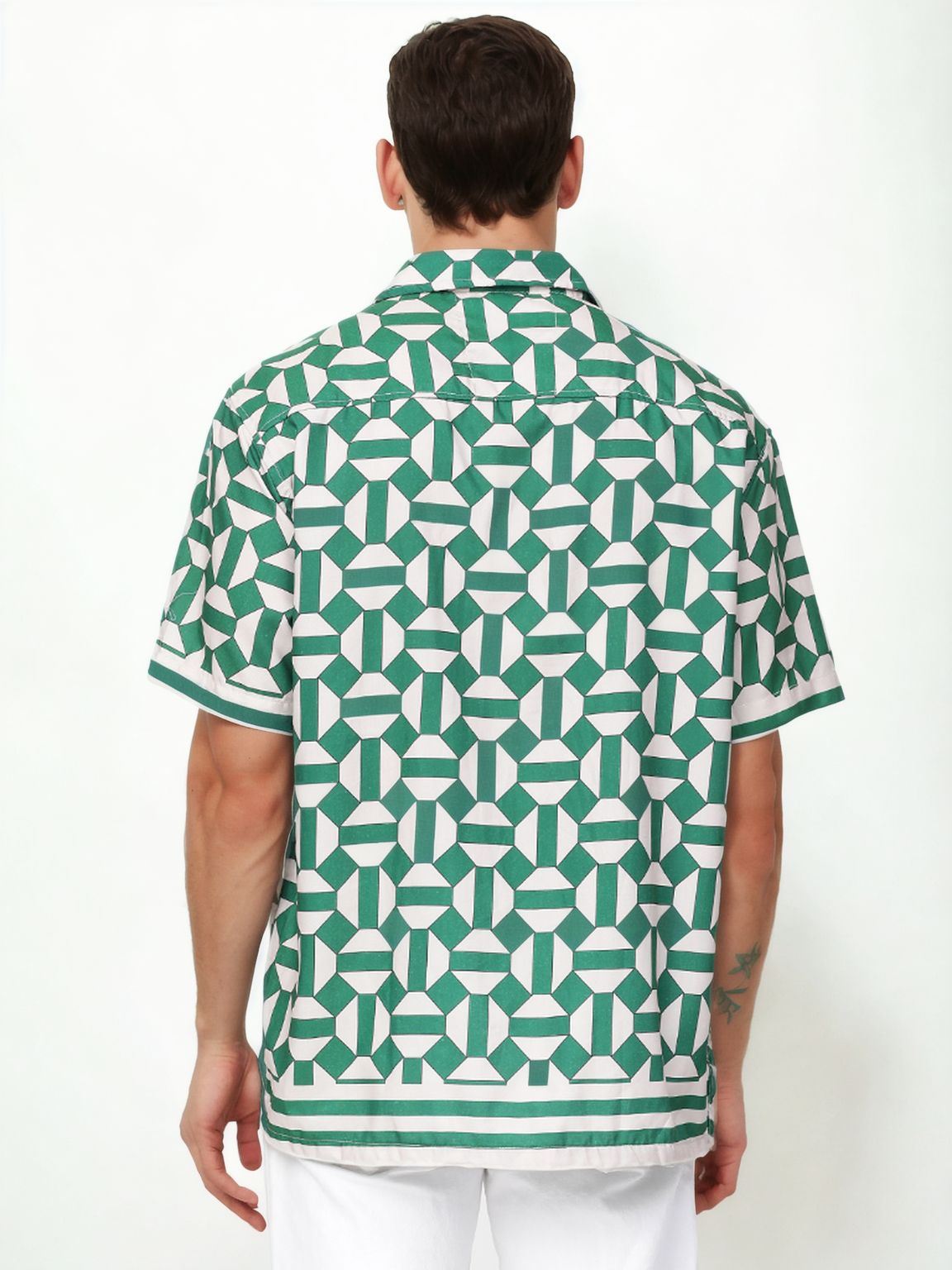 Hemsters Geometric Print Green & Off White color Half Sleeve Relaxed Shirt For Mens