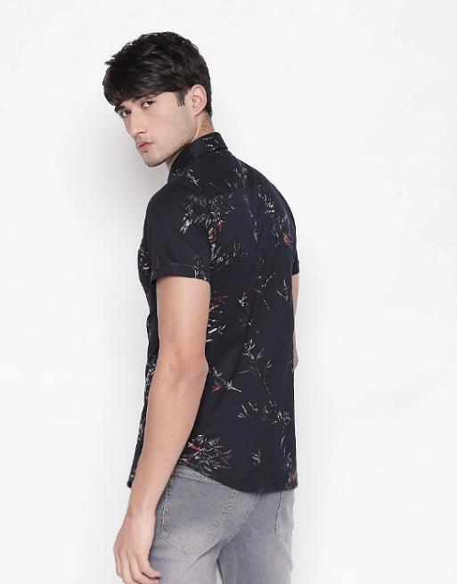 Blue half-sleeve floral printed shirt for men